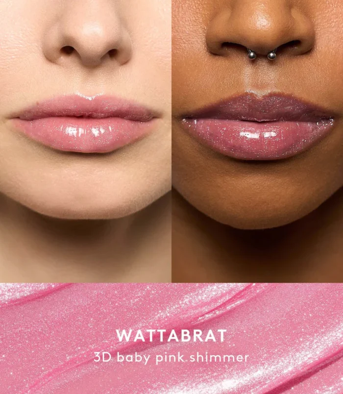 LE_WATTAMOMENT_COLLECTION_PDP_ASSETS_INFOGRAPHCS_FB1057900_GLOSS_BOMB_1200x1500_Wattabratt_Macro_On_Model_1200x1200