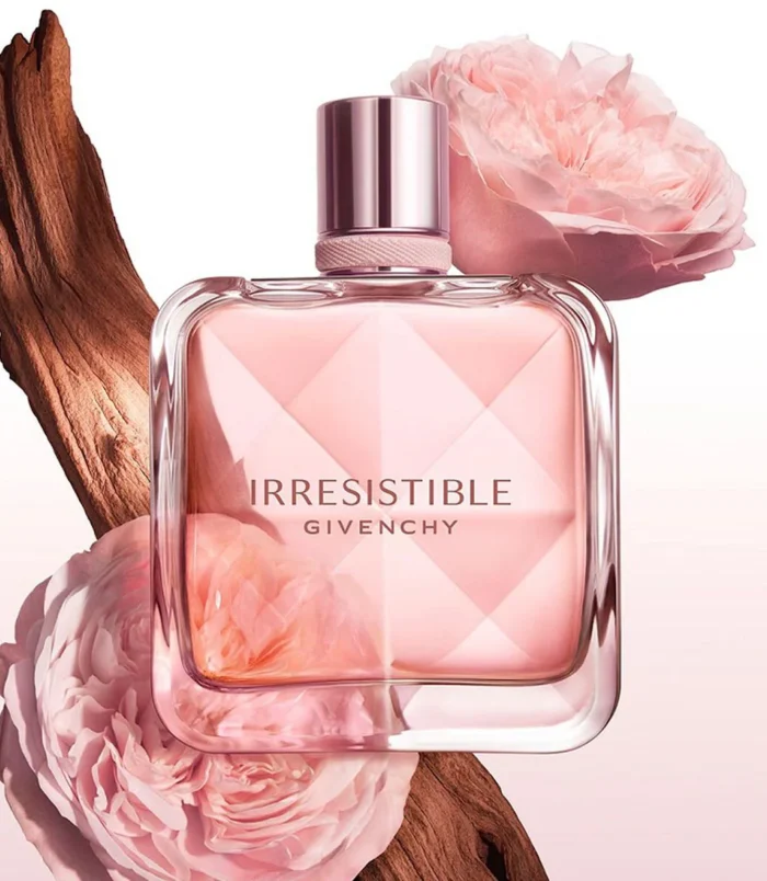 F10100128_Irresistible-EDP_Bottle-and-Ingredients_View-2_PDM F10100128_Irresistible-EDP_Bottle-and-Ingredients_View-2_PDM