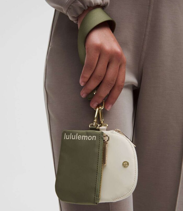 lululemon-dual-pouch-wristlet-bay-leaf-light-ivory-072071-553134 lululemon-dual-pouch-wristlet-bay-leaf-light-ivory-072071-553134